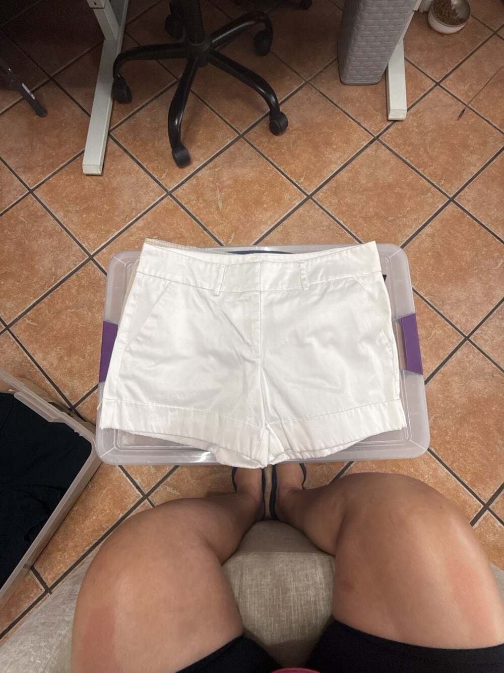 7th Avenue New York & Company White Chino Shorts Size 8